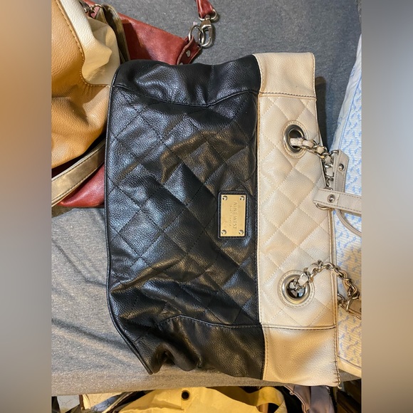 Nine West . Purse - Picture 2 of 3